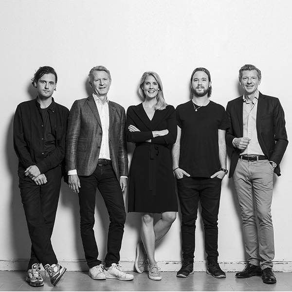 Gruppbild i studio. Start up. Stockholm